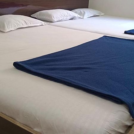 Sai Ganesh Guest House シルディ エクステリア 写真